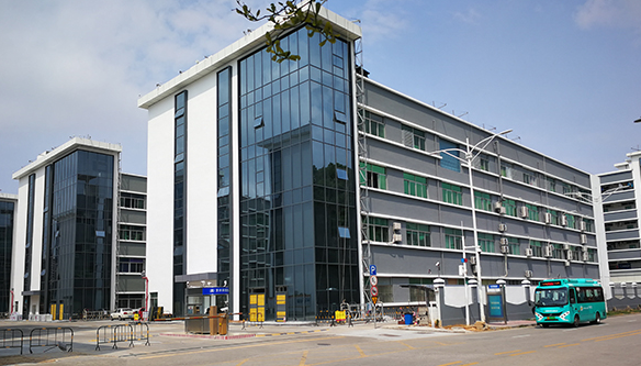 港口镇智慧园区幕墙维修